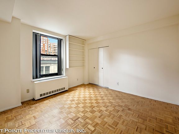 3rd image of 201 W 74th St APT 12G