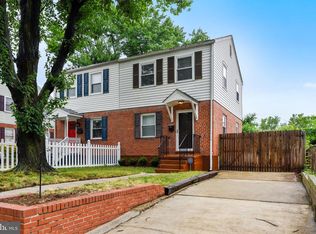 2222 Arlington Ter, Alexandria, VA 22303