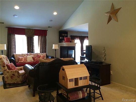 5th image of 3707 Eagle Creek Dr