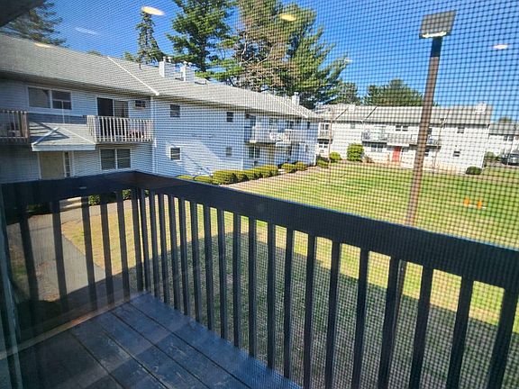 5th image of 94 West St #75