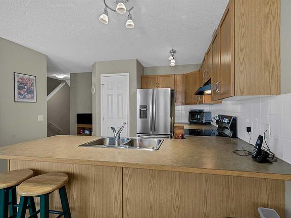 3rd image of 800 W Yankee Valley Blvd SE #1302
