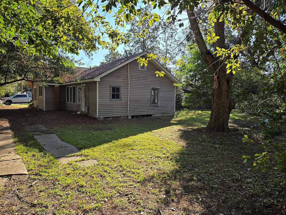 Building Photo - 405 S Berrien St