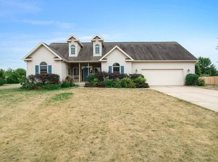 5390 Mirage Cir, Dimondale, MI 48821