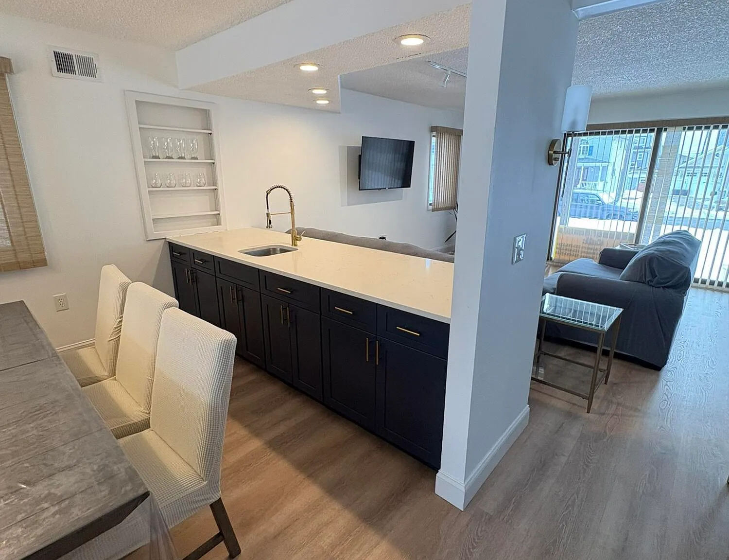 3 bed, 1600 sqft, $5,100 — Photo 3
