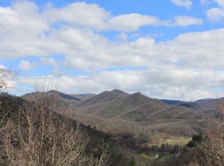 440 Azalea Rdg, Topton, NC 28781