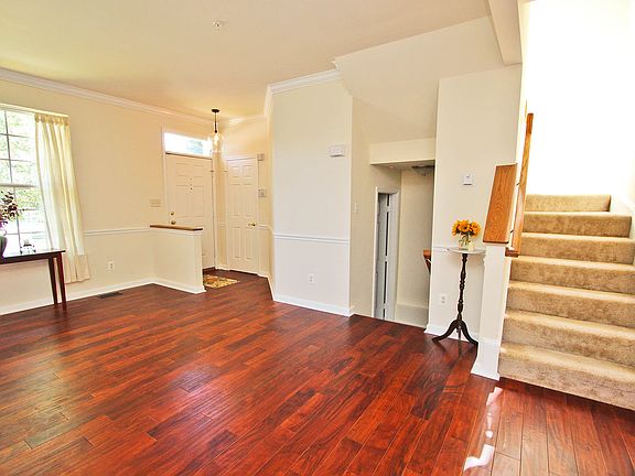 2nd image of 1300 Banyan Cir