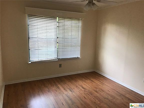3rd image of 301 Evergreen Dr