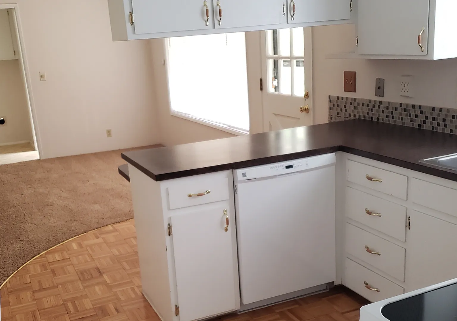 1355 Lawnridge Ave — Photo 4