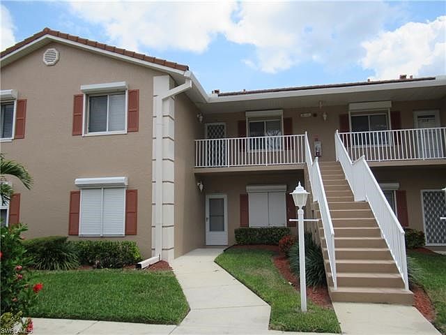 Top floor unit with shutters