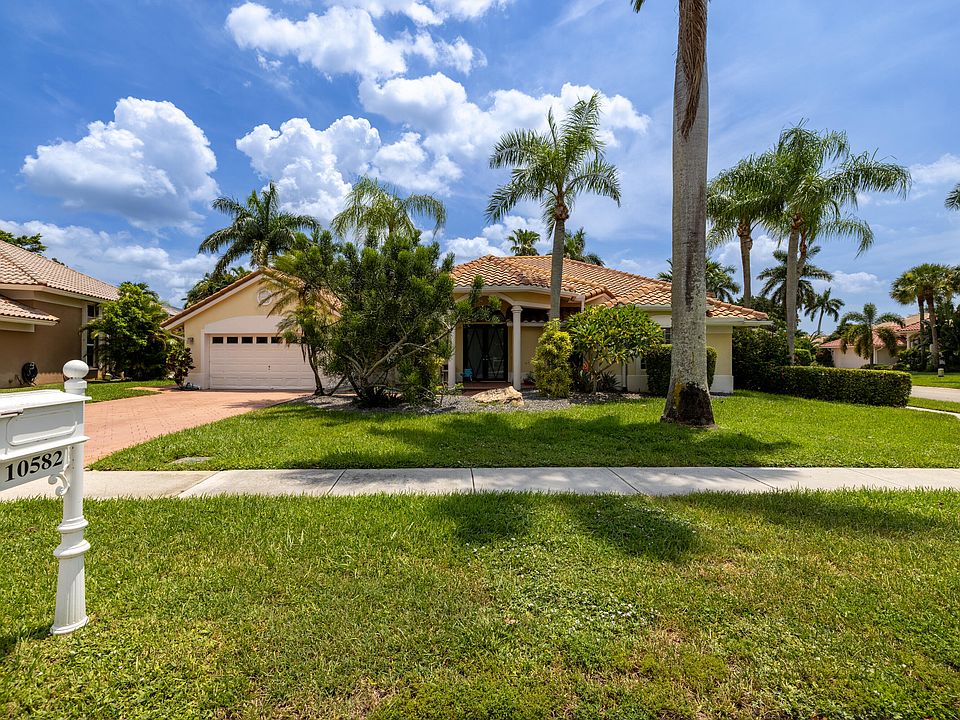 1st image of 10582 MAPLE CHASE Drive