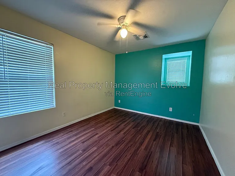 25824 W Burgess Ln — Photo 29
