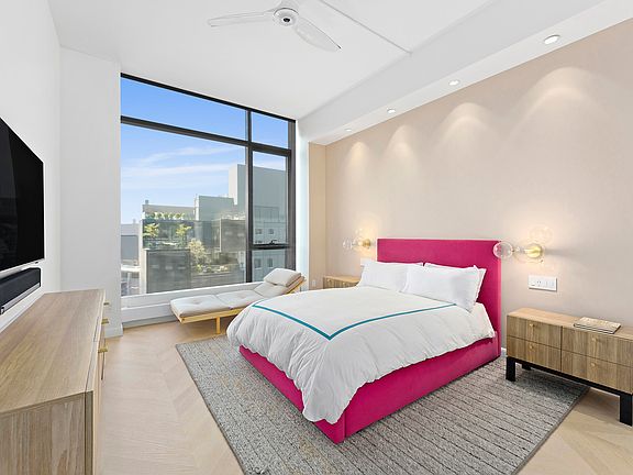 5th image of 255 Hudson St Penthouse B