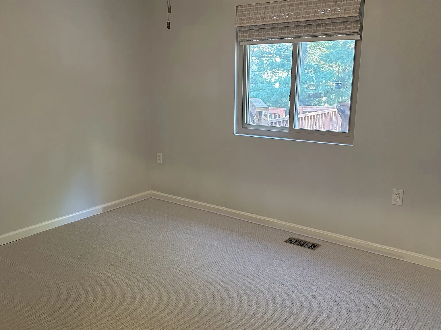 3 bed, 1200 sqft, $2,700 — Photo 4