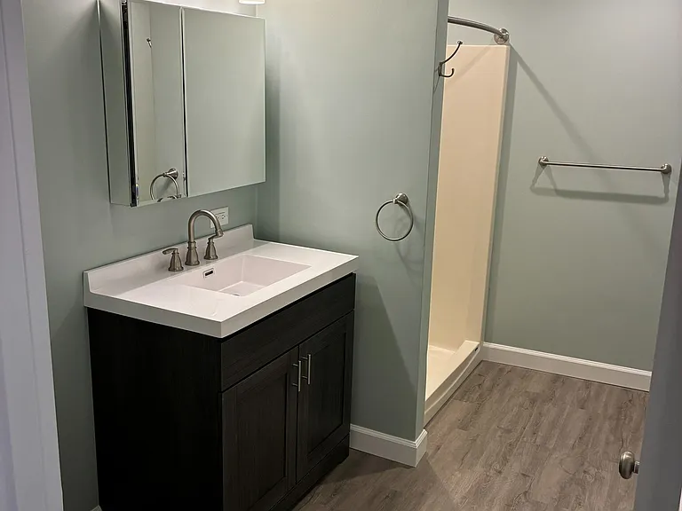 1315 Loral Ave — Photo 4