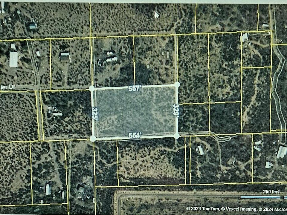 2nd image of 17395 W Fiddler Dr