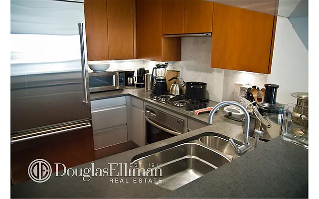 Sold by Douglas Elliman | media 15