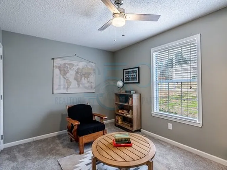 116 Tiffany Cir — Photo 29