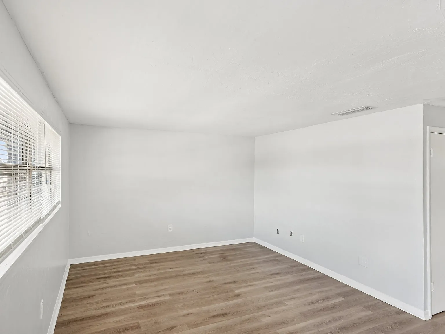 Heritage Palms Apartments — Photo 4
