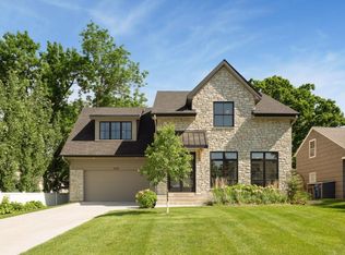 4628 W 56th St, Edina, MN 55424
