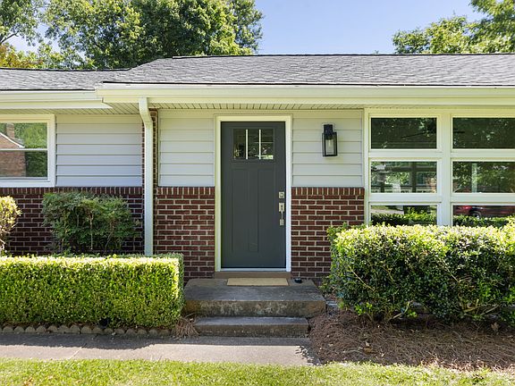 5th image of 5002 Churchill Dr