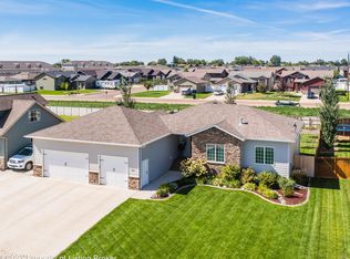 801 Mustang Ave, Dickinson, ND 58601