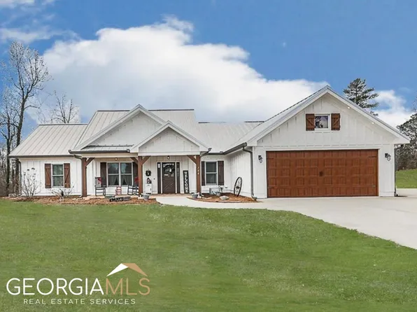 704 Town Creek Church Rd, Talking Rock, GA 30175