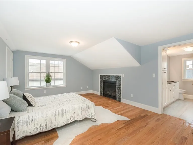 21 Franklin St #21 — Photo 9