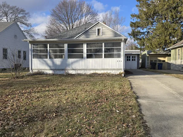 226 Curtis Ave, Bowling Green, OH 43402