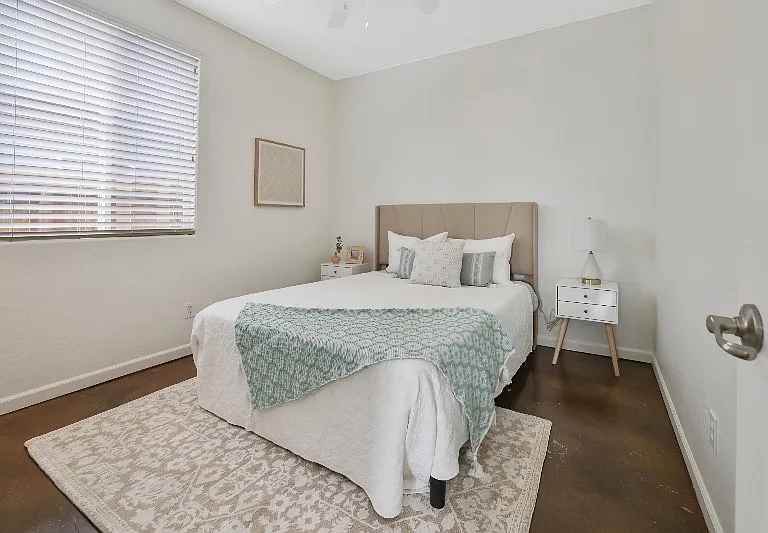 1439 N Mendonca St — Photo 7