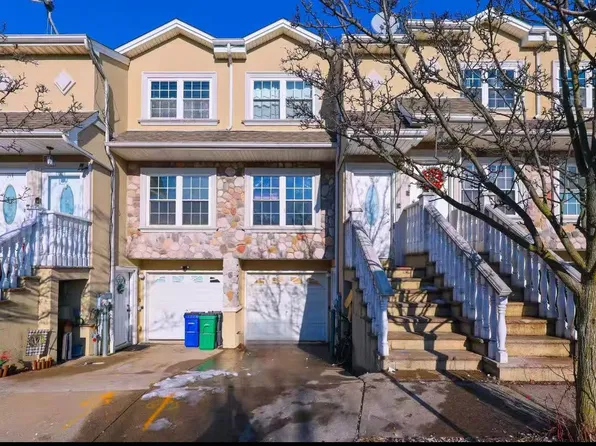 232 Dartmouth Loop #1, Staten Island, NY 10306