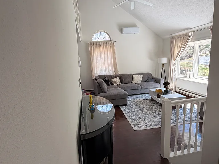 189 Oakenshield Dr — Photo 82