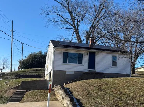 611 Palestine Rd, Chester, IL 62233