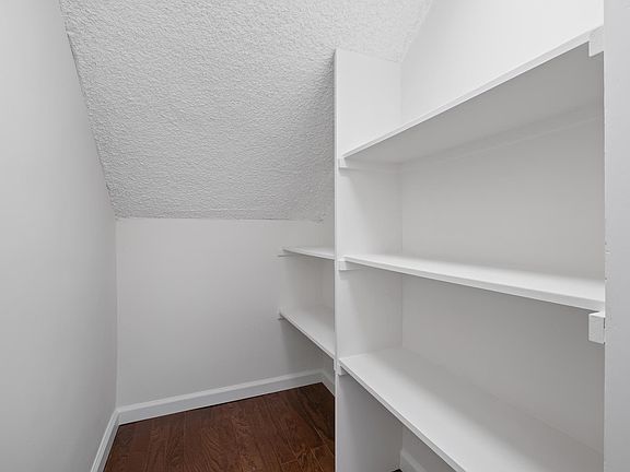 4th image of 1307 18th St APT 3