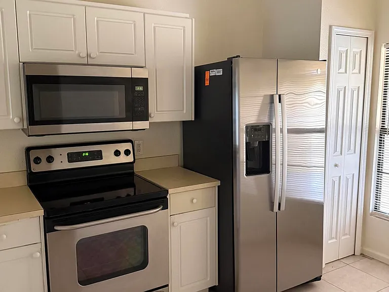 950 Luminary Cir #104 — Photo 3