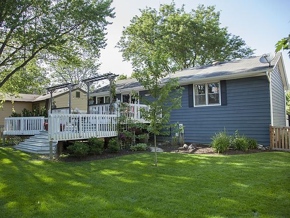 2nd image of 805 Westfield Dr