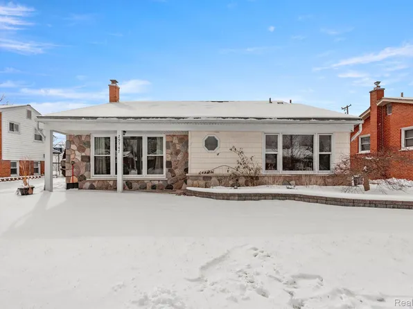 29747 Lamar Ln, Livonia, MI 48152