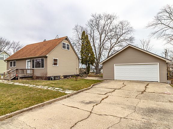 2nd image of 38547 N Linden Ave