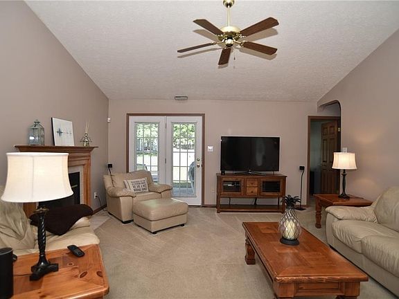 4th image of 514 Paddlebrook Dr
