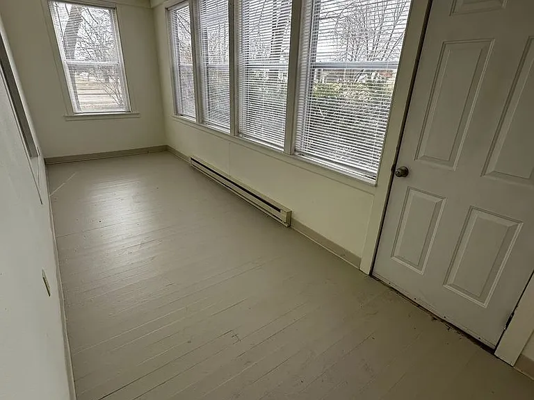 647 Woodward Ave — Photo 8