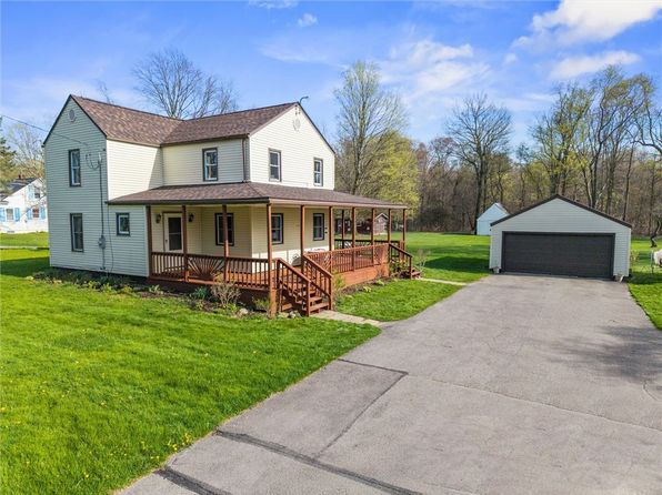 101 Fredonia Hempfield Ter, Greenville, PA 16125