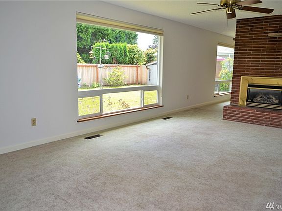5th image of 1500 10th Ave NW