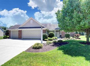 12104 Autumn Breeze Dr, Fort Wayne, IN 46845