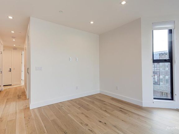 5th image of 1801 Mission St #3A