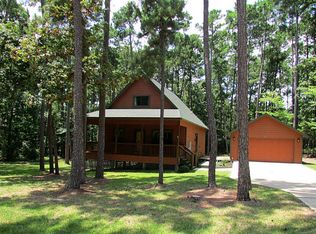 609 Whisperwood Dr, Onalaska, TX 77360