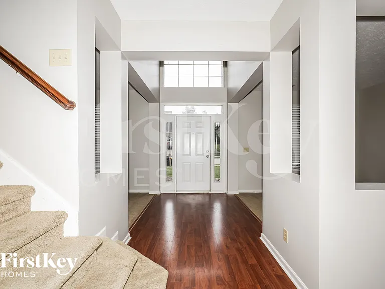 9757 Scotch Pine Ct — Photo 10