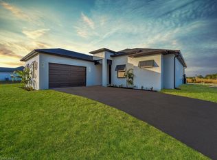 3809 58th Ave NE, Naples, FL 34120