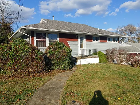 146 Jefferson Park Dr, Huntington, WV 25705