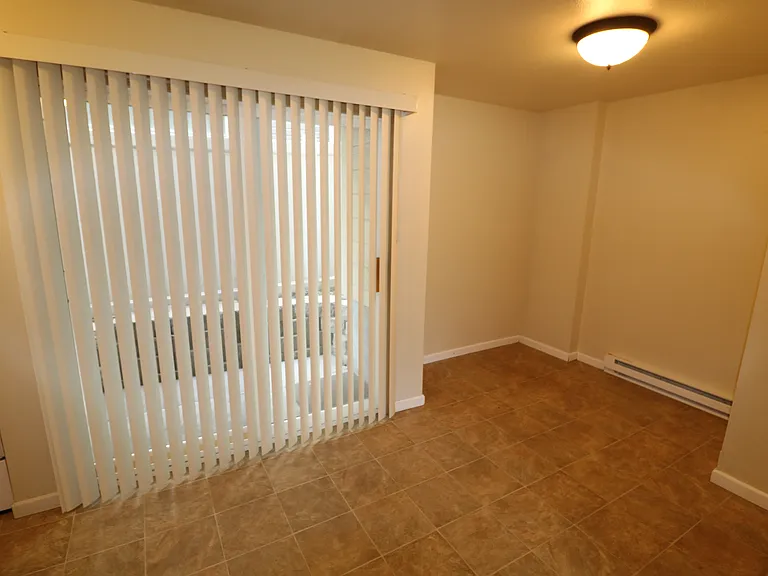 917 S Maple St #3 — Photo 10