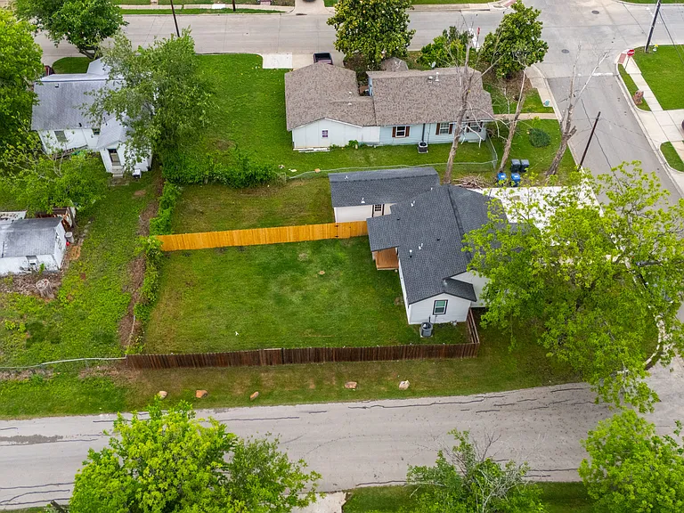 601 Pearson Ave — Photo 11