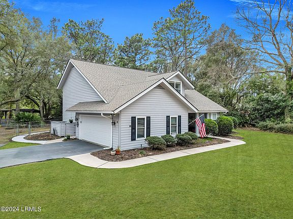 4th image of 24 Fernlakes Drive